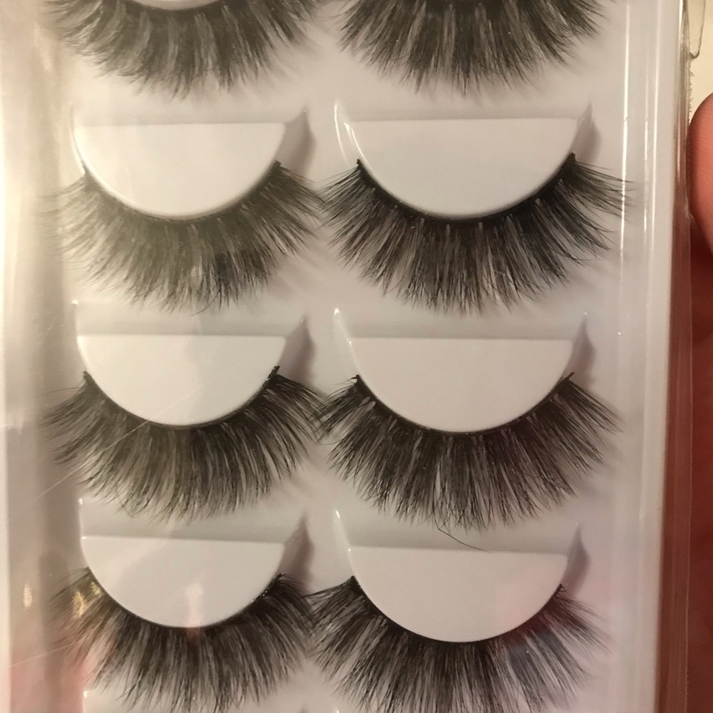 Lashes - Picture 2 of 2